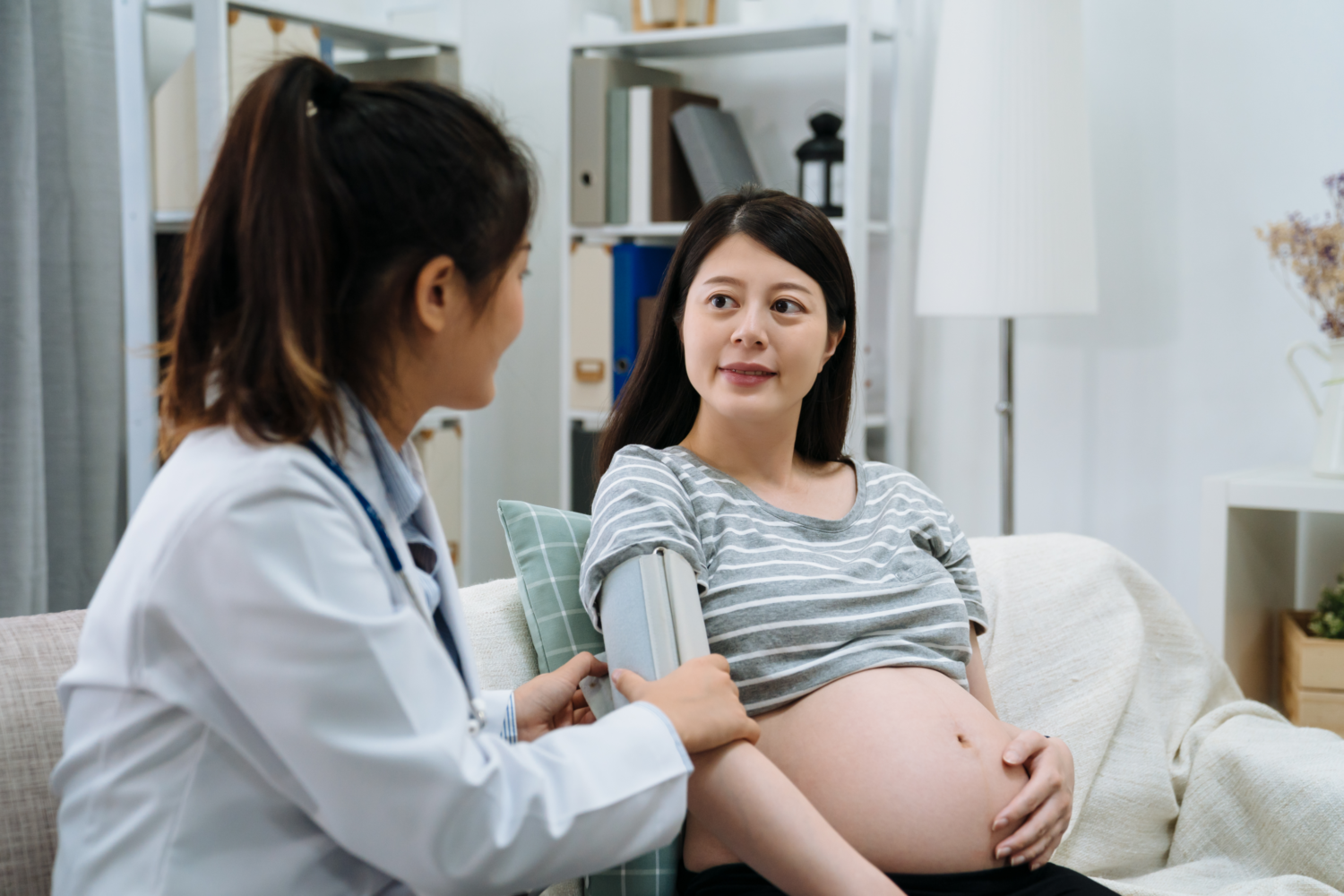 Blood pressure patterns in early pregnancy tied to later risk of pregnancy-related hypertension complications